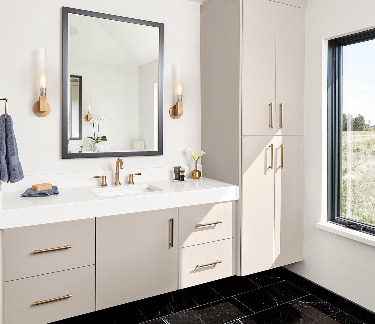 Beige Arizona cabinets